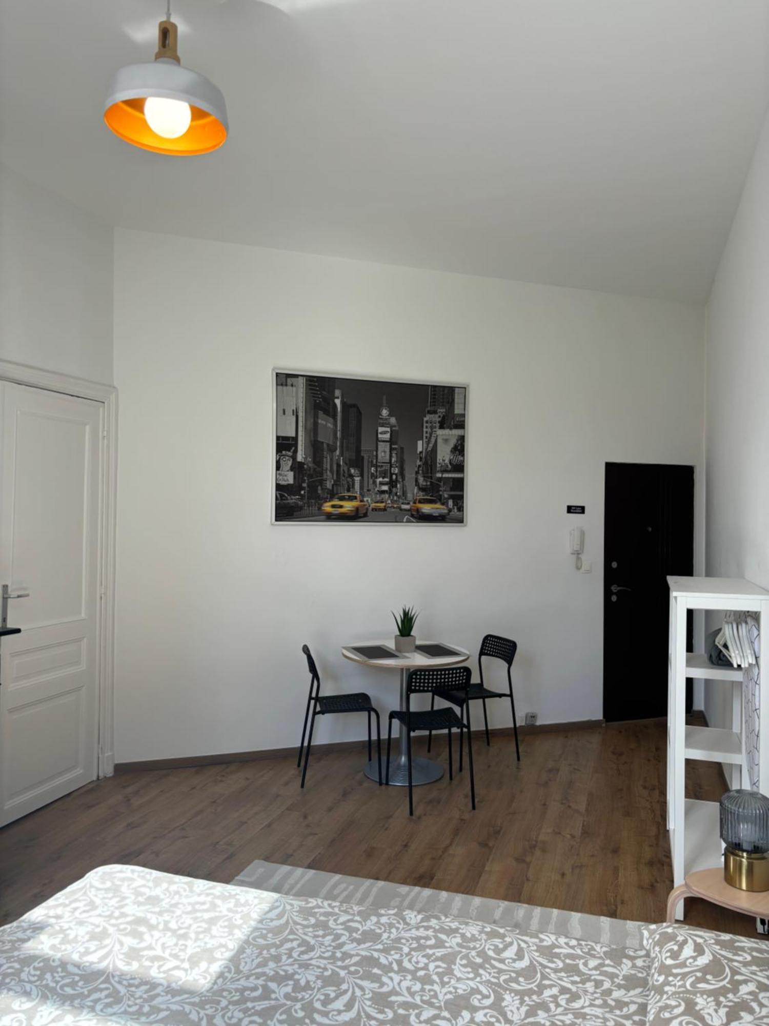 Studio Issa Brussel Buitenkant foto